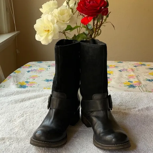 🥾 CLARKS BLACK BOOTS 🥾