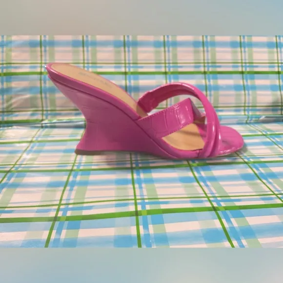 🐘🐘 Michael Kors Wedge Sandals