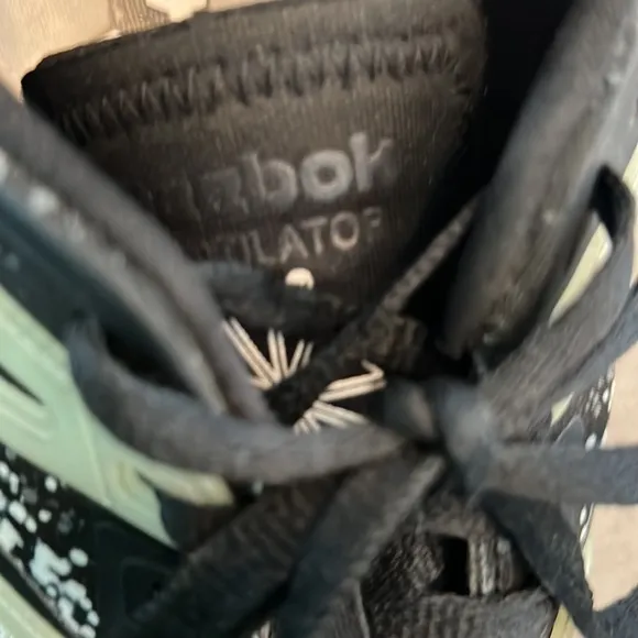 😎 Reebok ventilator
