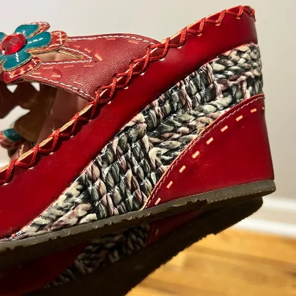 90’s Deandrea Red Floral Spring Step Slip On Low Wedge Sandals (Size 7.5)