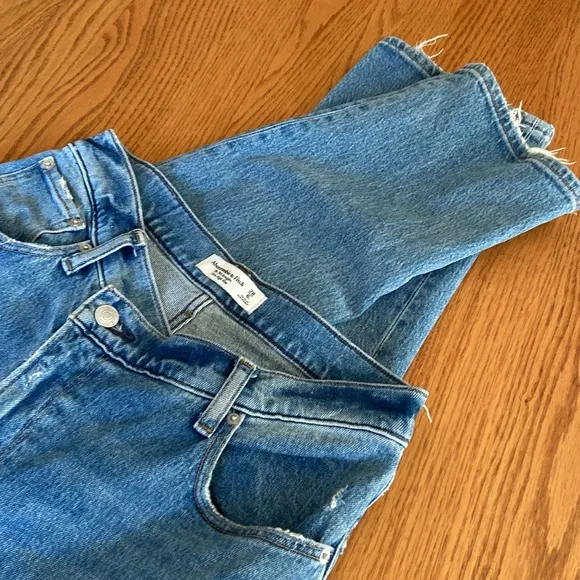 Abercrombie &amp; Fitch 90s Ultra High Rise Straight Jeans Criss Cross Buttons