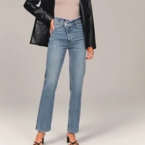 Abercrombie &amp; Fitch 90s Ultra High Rise Straight Jeans Criss Cross Buttons