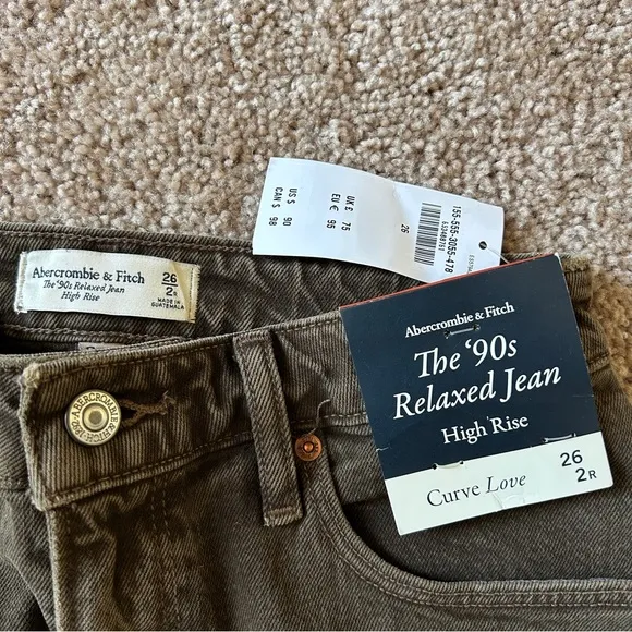 Abercrombie and Fitch High Rise 90s Relaxed Curve Love Brown Jeans NWT 26/2R