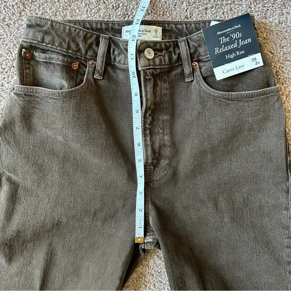 Abercrombie and Fitch High Rise 90s Relaxed Curve Love Brown Jeans NWT 26/2R