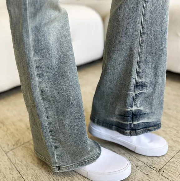Acid Wash High-Rise Retro Flare Bell Bottom Skinny Stretch Jean Pants Judy Blue