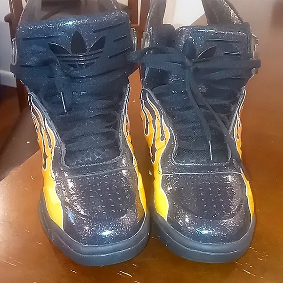 ADIDAS Jeremy Scott JS Shark Flame Fin Light-Up Shoes