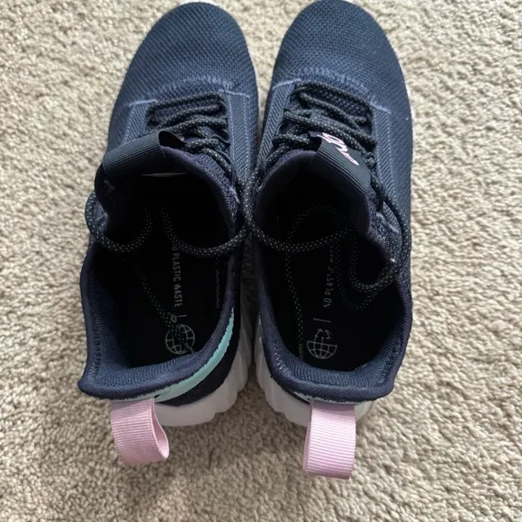 Adidas Kaptir 3.0 Sneaker Running Shoes Big Girls Size 4 Dark Navy Blue w/ Pink