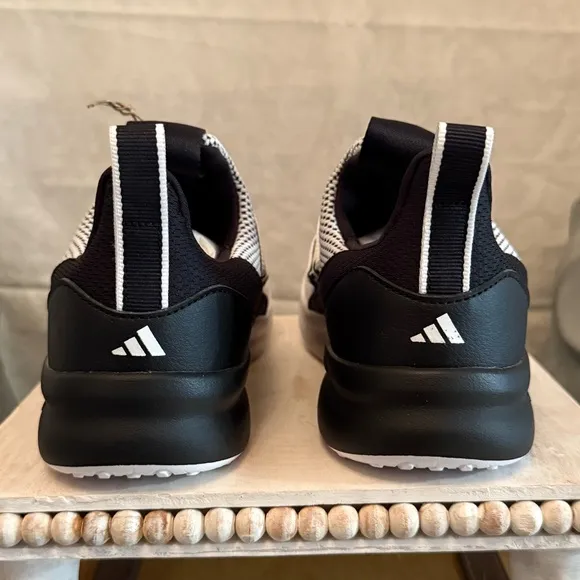 Adidas Lite Racer Adapt 7.0K Kids Sneaker - Size 3 1/2