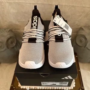 Adidas Lite Racer Adapt 7.0K Kids Sneaker - Size 3 1/2