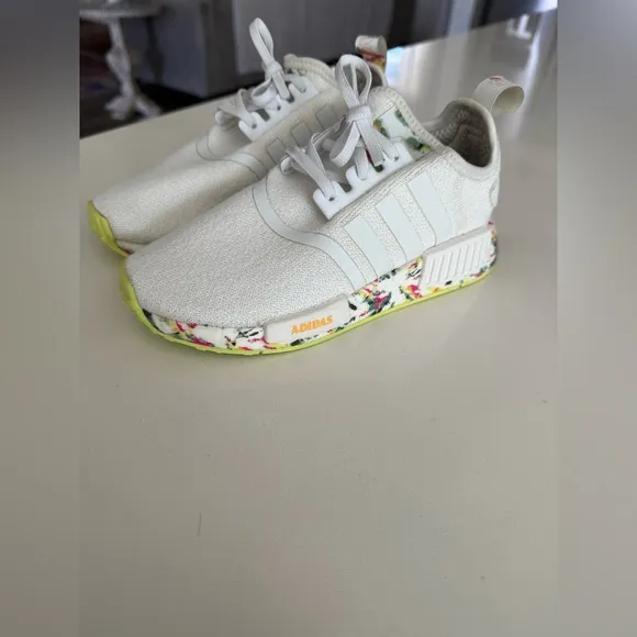 Adidas NMD R1 Watercolor Boost Tie Dye Green White Red GX5402 Youth Sz 13 girls