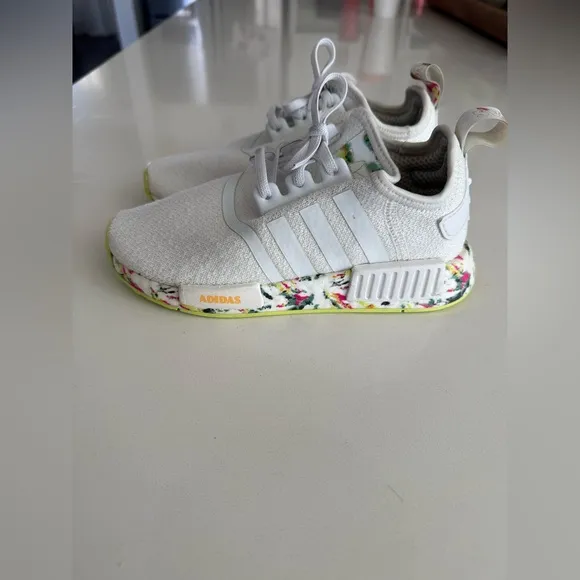 Adidas NMD R1 Watercolor Boost Tie Dye Green White Red GX5402 Youth Sz 13 girls