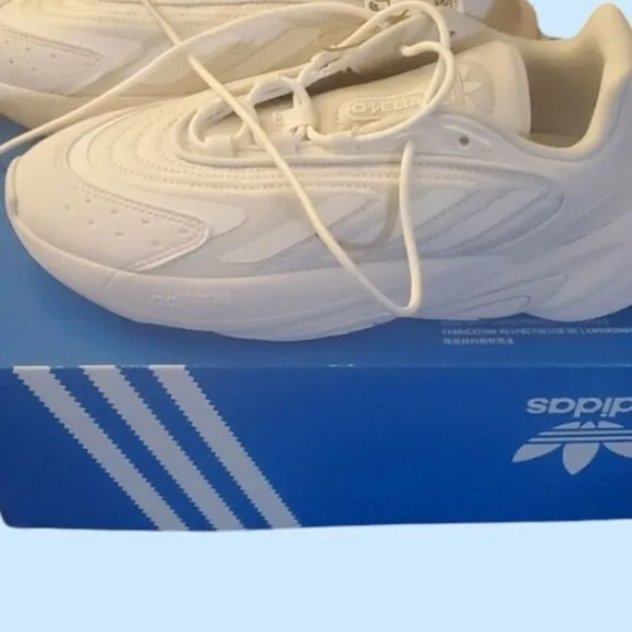 Adidas originals shoes girl's size 6 grey white sneaker Ozelia Casual sn…