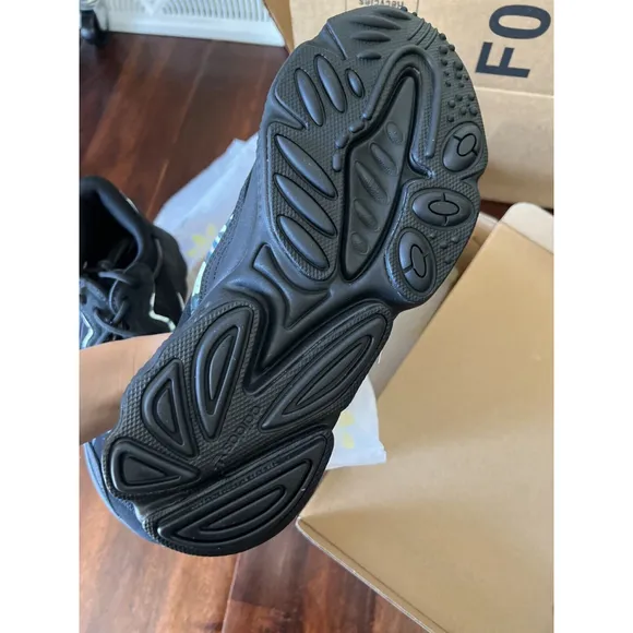 adidas Ozweego W Originals Size 7 Black Running Sneakers Shoes NEW