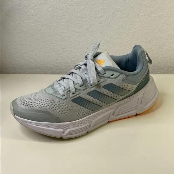 Adidas Questar 2 Women's Blue Tint Magic Gray Running Shoes Size 9.5