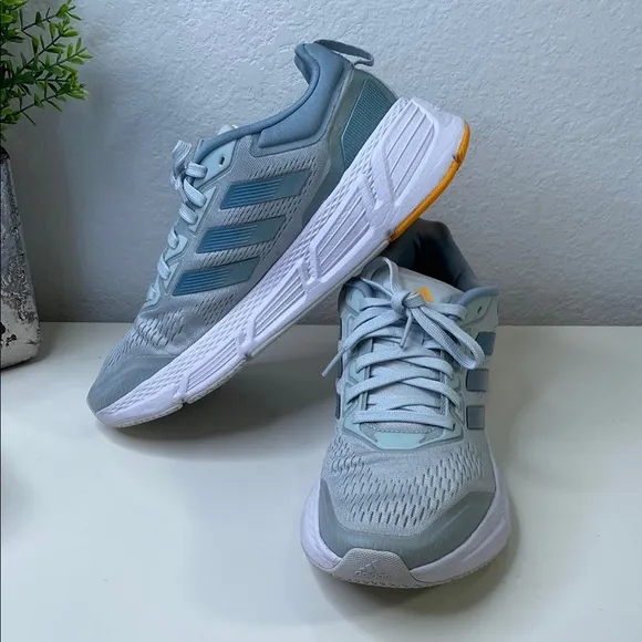 Adidas Questar 2 Women's Blue Tint Magic Gray Running Shoes Size 9.5