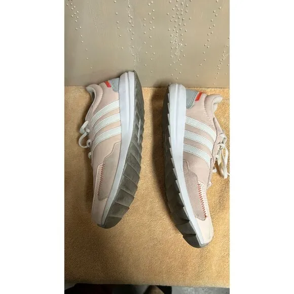 Adidas Retrotun Running Sneakers Women's Shoes Size 9 pink/white