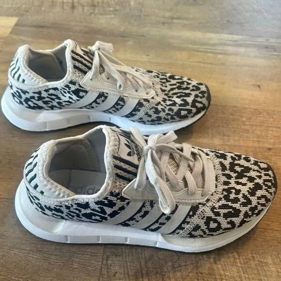 Adidas Swift Run Leopard Print Running Shoes Size 7.5