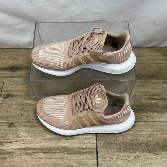 Adidas Swift Run Women 8.5 Athletic Trainer Running Shoe Casual Sneaker Pink