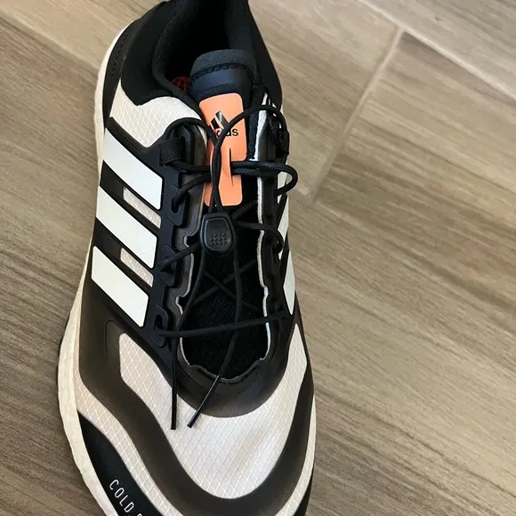 Adidas Ultraboost 22 Cold.RDI 2.0running shoe, 7 1/2, new with tags in box