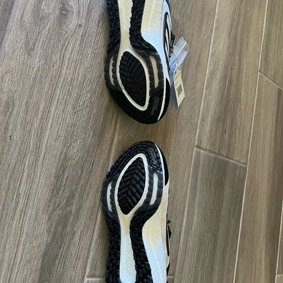 Adidas Ultraboost 22 Cold.RDI 2.0running shoe, 7 1/2, new with tags in box