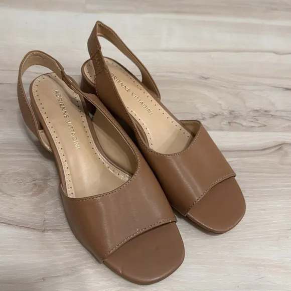 ADRIENNE VITTADINI Adino Sandals