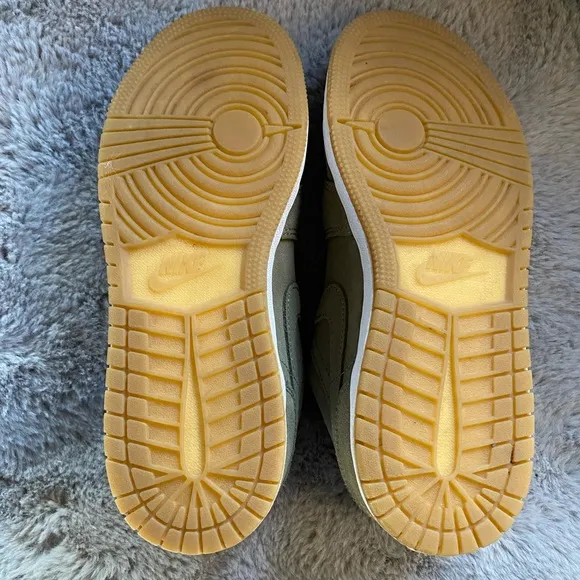 Air Jordan 1 GS Low “Trooper bleached coral” Nike shoes