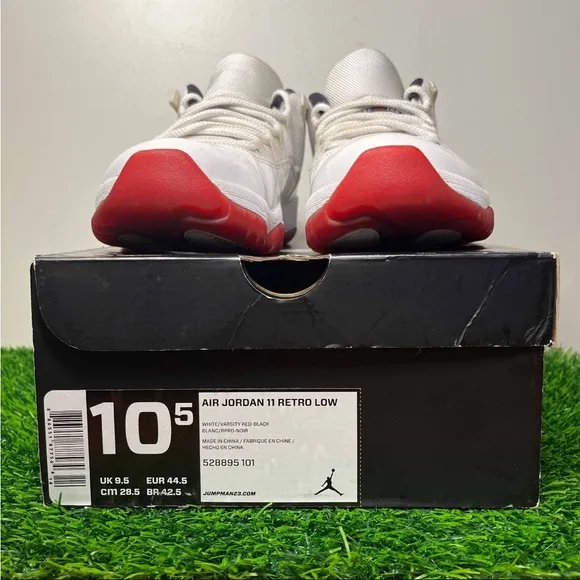 Air Jordan 11 XI Retro Low Cherry Bottom White Red