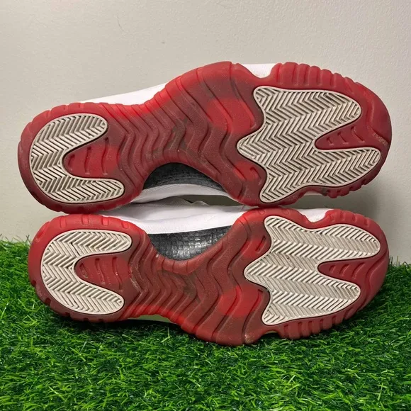 Air Jordan 11 XI Retro Low Cherry Bottom White Red