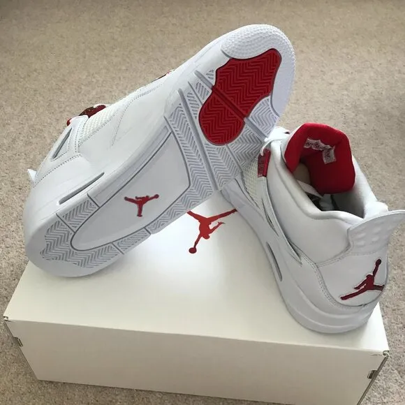 Air Jordan 4 Retro Metallic Red CT8527-112 - US 7.5