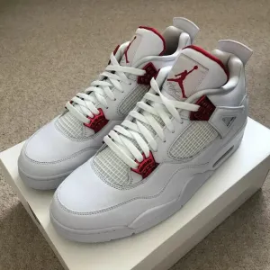 Air Jordan 4 Retro Metallic Red CT8527-112 - US 7.5