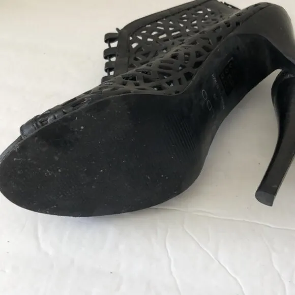 Aldo VTG Laser Cut Cage High Heel Shoes Open Toe Lacy Booties Black Sz. 39