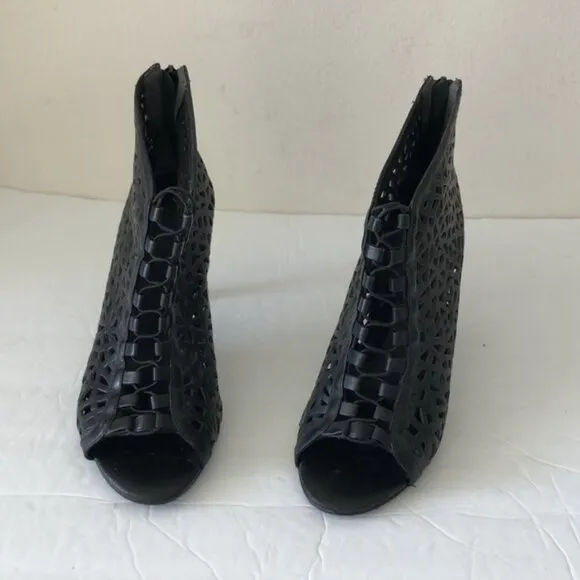 Aldo VTG Laser Cut Cage High Heel Shoes Open Toe Lacy Booties Black Sz. 39