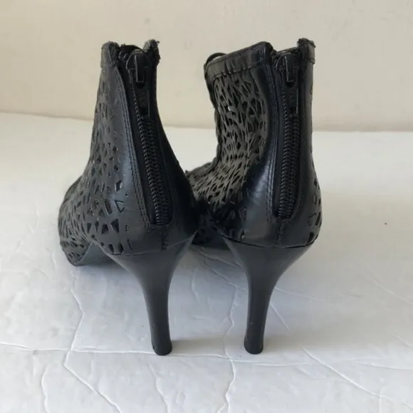 Aldo VTG Laser Cut Cage High Heel Shoes Open Toe Lacy Booties Black Sz. 39