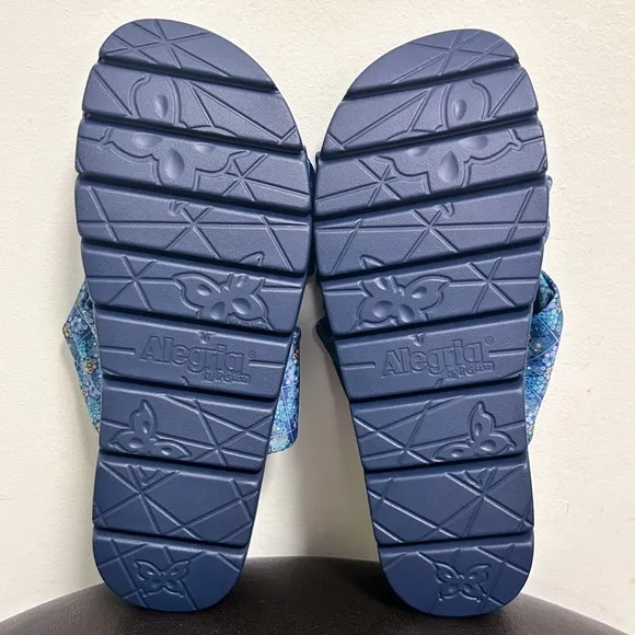 Alegria Dream Fit Sage Roses Blue Quilt Satin Platform Slide Sandals 39 9