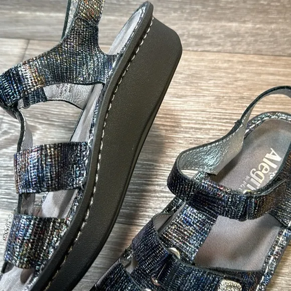 Algeria sandals woman’s size 37 (d109)