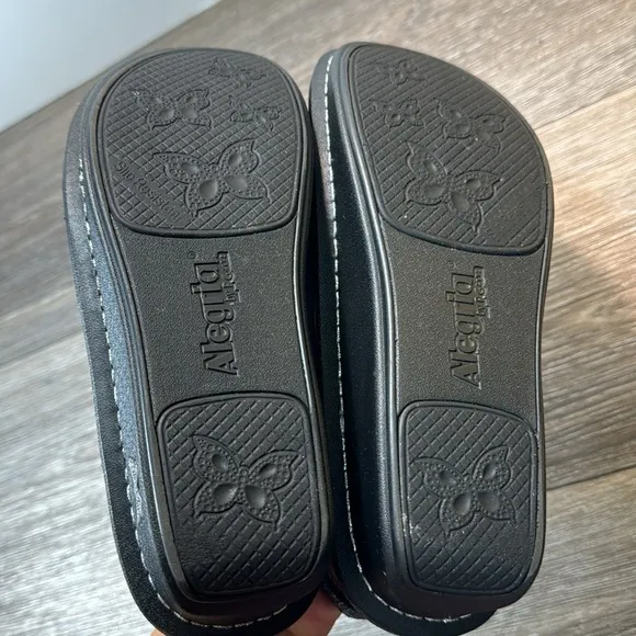 Algeria sandals woman’s size 37 (d109)