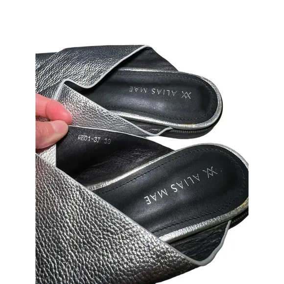 Alias Mae Thesis Sandals Size 8