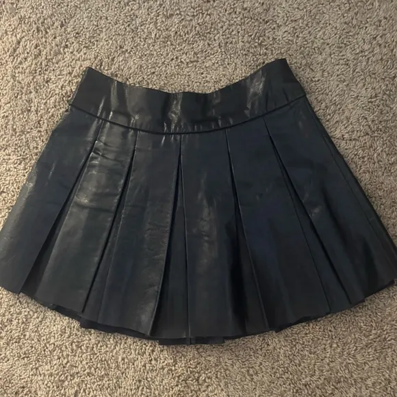 Alice and Olivia leather skirt