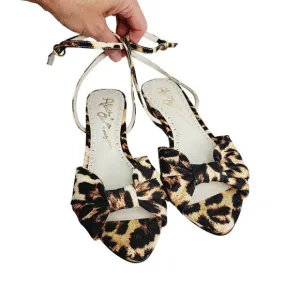 Alice   Olivia Alexi Leopard Print Open Toe Bow Wedge Sandal Women's Size  10