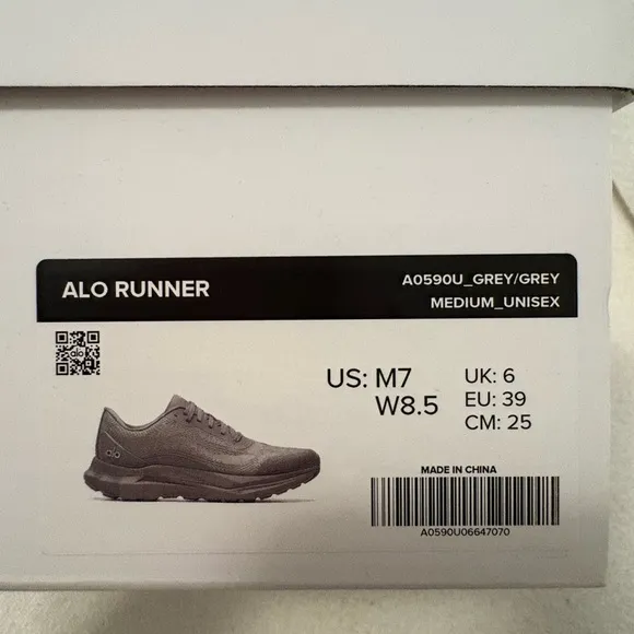 ALO Yoga Gray Athletic Shoes with Cushioned Midsole