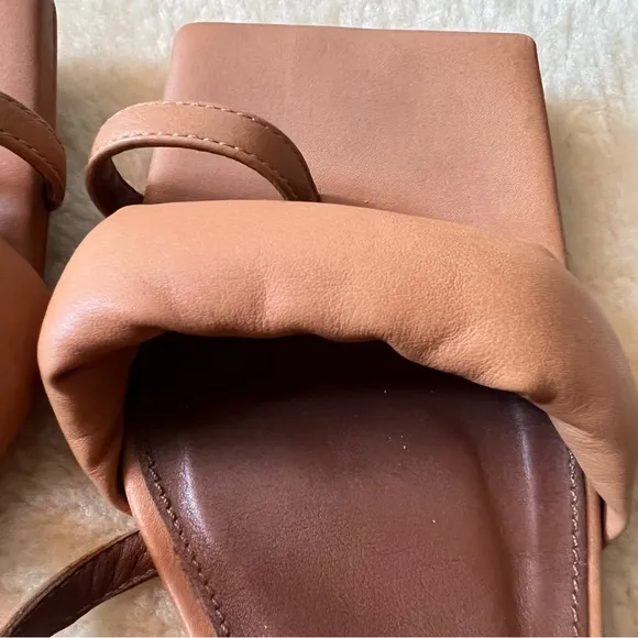Alohas Asymmetric Strap Sandals Camel Leather Square Toe Kitten Heel Sz 39  8.5