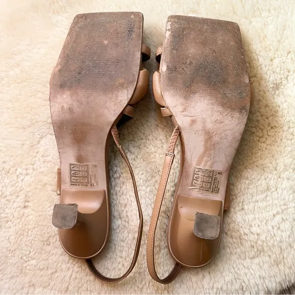Alohas Asymmetric Strap Sandals Camel Leather Square Toe Kitten Heel Sz 39  8.5