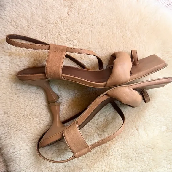 Alohas Asymmetric Strap Sandals Camel Leather Square Toe Kitten Heel Sz 39  8.5