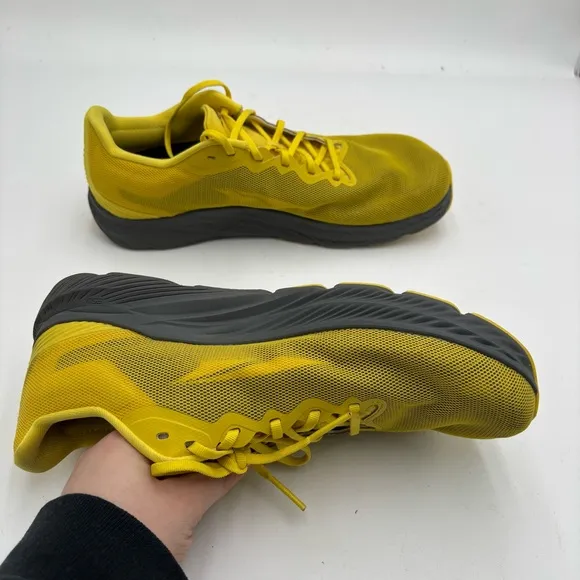 Altra Men’s 9 Yellow Rivera 3 Lace Up Running Sneakers Shoes