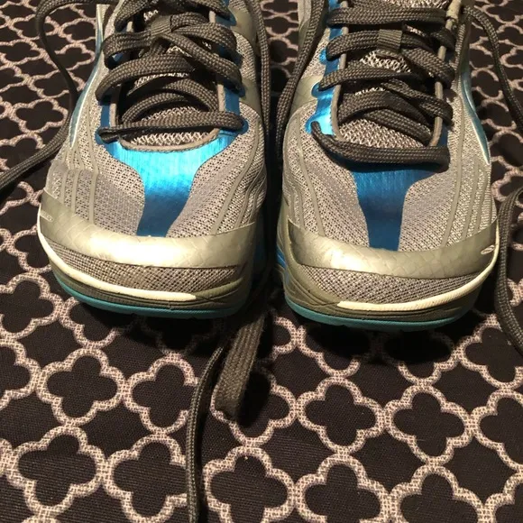 ALTRA Running Shoes Womens Size US 9 Zero Drop Blue Silver A2345-1-090