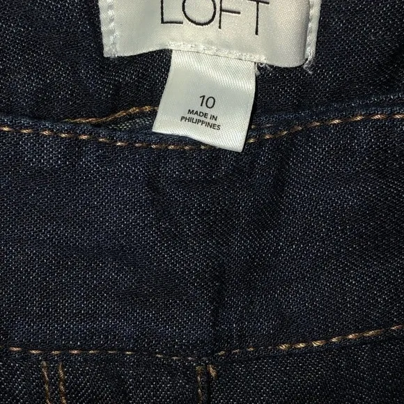 ANN TAYLOR size 10 blue high waist wide leg jeans trouser style