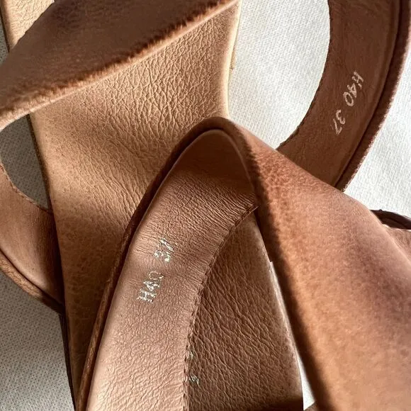 ANTELOPE Light Brown Rectangle-Front Karas Leather Sandals w/ Box, 37/US7
