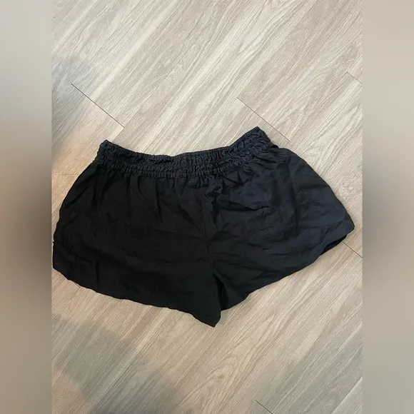 Anthropologie 100% linen black shorts with elastic band
