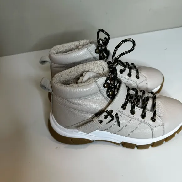 Anthropologie Alexis Sherpa-Lined Hiker Boots size 38