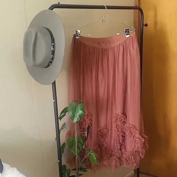 Anthropologie Felicity Ruffled Tulle Midi Skirt in Dusty Rose Size XL